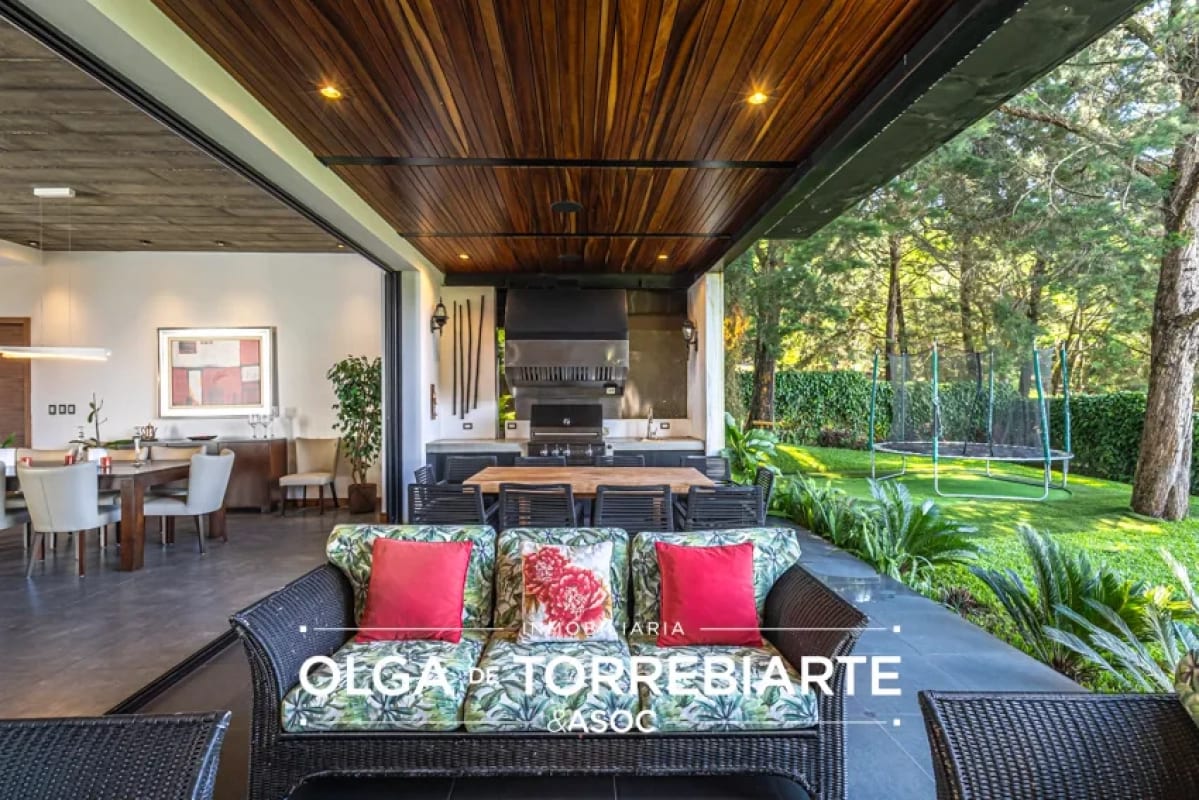 Casa en Condominio Las Tinajas — Casa en Venta en Las Tinajas, Santa Catarina Pinula, Guatemala, Ciudad — foto 9 de 16