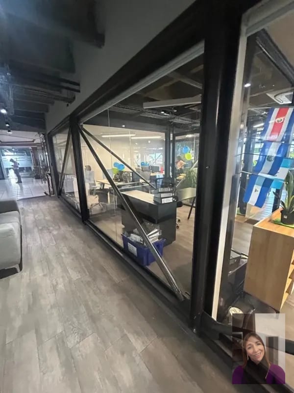 Alquier de Oficinas CCZ 4 — Oficina en Alquiler en Gran Centro Comercial Zona 4, Zona 4, Guatemala, Ciudad — foto 8 de 15
