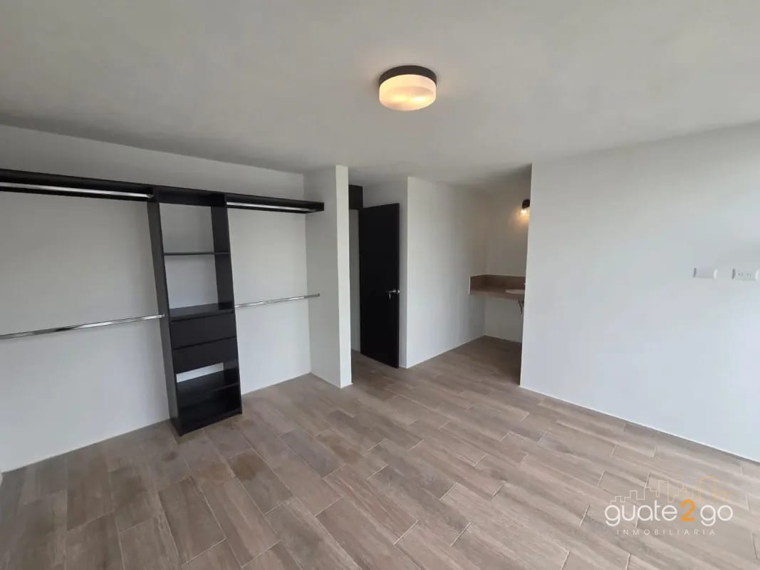 Casa para estrenar en Los Eucaliptos de Pinabetes — Casa en Venta en km 16-20, Carretera a El Salvador, Guatemala, Ciudad — foto 4 de 14