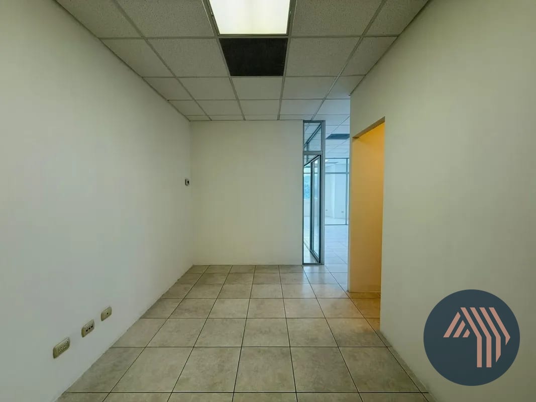 VENTA DE OFICINA 70MT2 - ZONA PRADERA, ZONA 10 — Oficina en Venta en Zona Pradera, Zona 10, Guatemala, Ciudad — foto 8 de 12