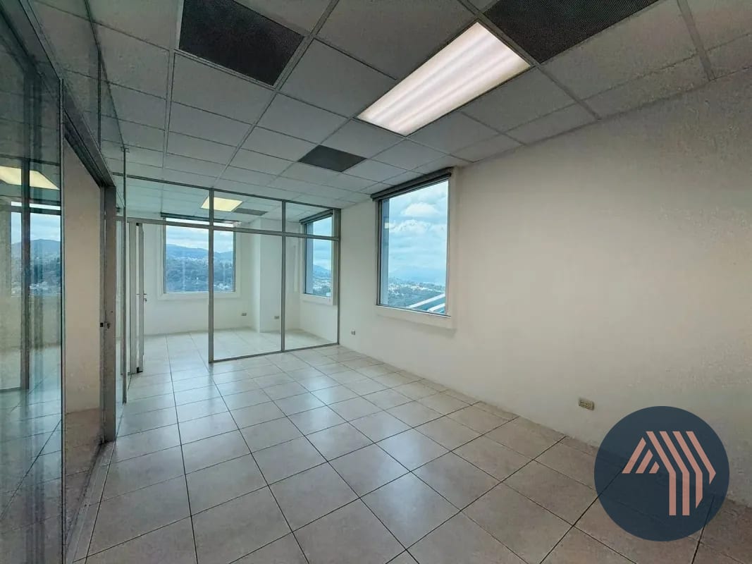 VENTA DE OFICINA 70MT2 - ZONA PRADERA, ZONA 10 — Oficina en Venta en Zona Pradera, Zona 10, Guatemala, Ciudad — foto 1 de 12