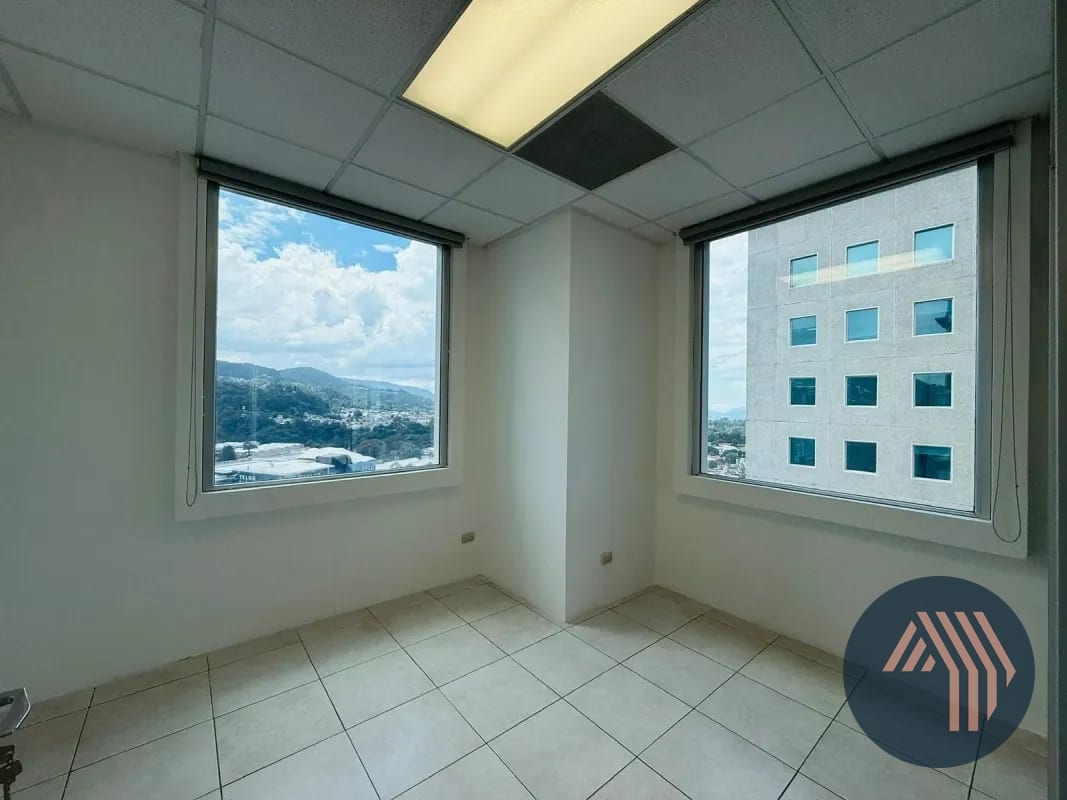 VENTA DE OFICINA 70MT2 - ZONA PRADERA, ZONA 10 — Oficina en Venta en Zona Pradera, Zona 10, Guatemala, Ciudad — foto 4 de 12