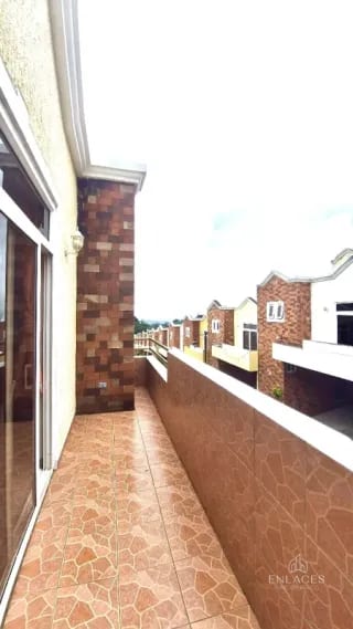Zona 7 de Mixco • Casa en venta • Altos del Encinal II — Casa en Venta en Zona 7 Mixco, Guatemala, Ciudad — miniatura 7 de 10