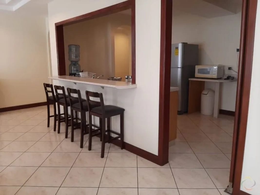 APARTAMENTO EN RENTA ZONA 10 — Apartamento en Alquiler en Zona 10, Guatemala, Ciudad — foto 7 de 8