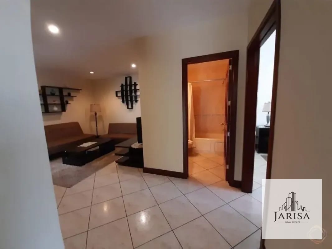 Apartamento en Renta Zona 10 — Apartamento en Alquiler en Zona 10, Guatemala, Ciudad — foto 5 de 8