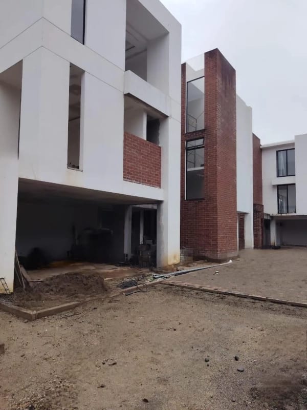 Casa en Venta Moderna Nueva KM 18.5 CAES la Toscana de Arrazola — Casa en Venta en Carretera a El Salvador, Guatemala, Ciudad — foto 6 de 14