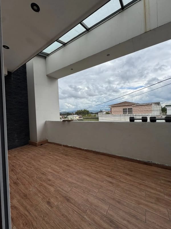 Casa en Venta Zona 8 de Mixco San Cristóbal — Casa en Venta en Zona 8 Mixco, Guatemala, Ciudad — foto 2 de 12