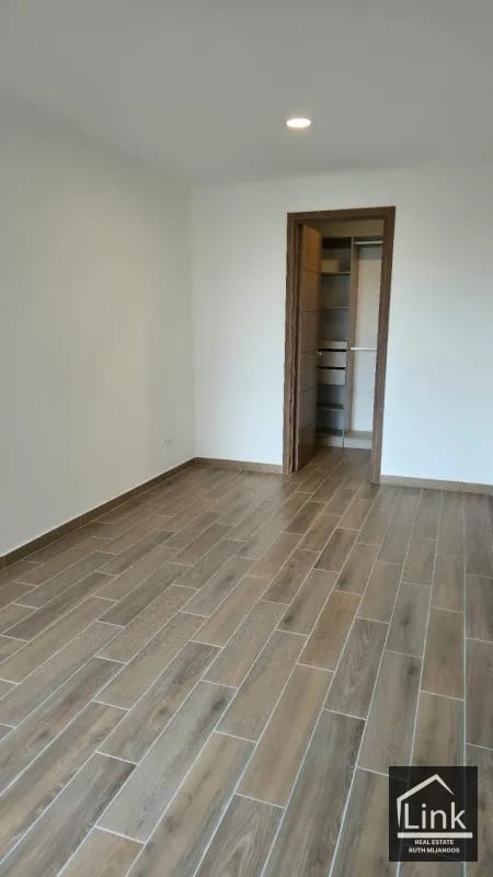 ALQUILER DE APARTAMENTO ZONA 14 PARQUE 14 — Apartamento en Alquiler en Parque 14, Zona 14, Guatemala, Ciudad — foto 7 de 10