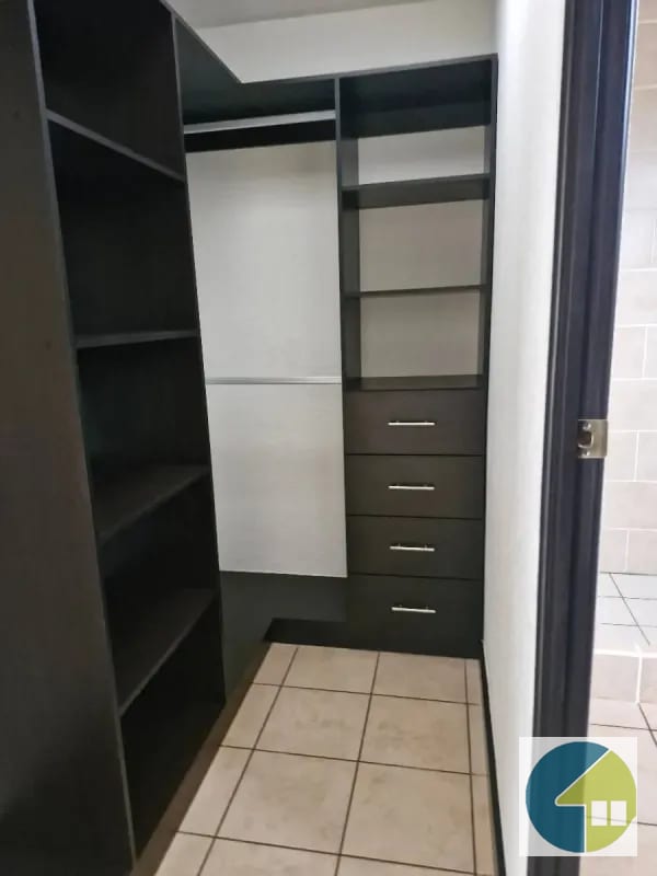 Casas para Estrenar en Altos de Village II — Casa en Venta en Carretera a El Salvador, Guatemala, Ciudad — foto 13 de 14