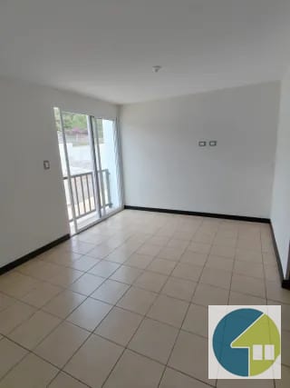Casas para Estrenar en Altos de Village II — Casa en Venta en Carretera a El Salvador, Guatemala, Ciudad — miniatura 4 de 14