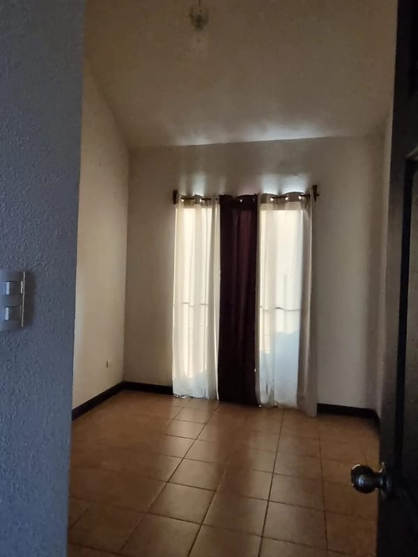 Vendo casa en Villas de Montecristo 1 San Jose Pinula — Casa en Venta en San José Pinula, Guatemala, Ciudad — foto 8 de 15
