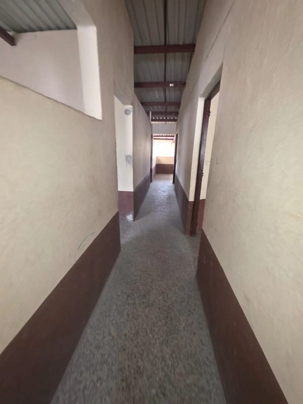 Propiedad en VENTA VILLA NUEVA, IDEAL PARA COLEGIOS, HOTEL,BODEGAS PARA COMERCIANTES DEL MERCADO. etc. — Casa en Venta en Villa Nueva, Guatemala, Ciudad — foto 4 de 7
