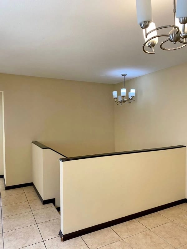 Venta de Casa - Condado Naranjo, Condominio Santa Elena, Zona 4 de Mixco — Casa en Venta en Condado Naranjo, Zona 4 Mixco, Guatemala, Ciudad — foto 10 de 12