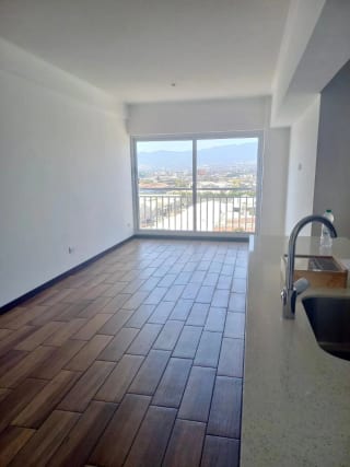 Venta Apartamento, Zona 13, Edificio Torre Pamplona, 14 Calle — Apartamento en Venta en Zona 13, Guatemala, Ciudad — miniatura 7 de 9