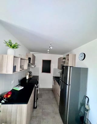 Vendo Apartamento Zona 10 Codigo: 1001-R-470 — Apartamento en Venta en Fiamene, Zona 10, Guatemala, Ciudad — miniatura 2 de 14