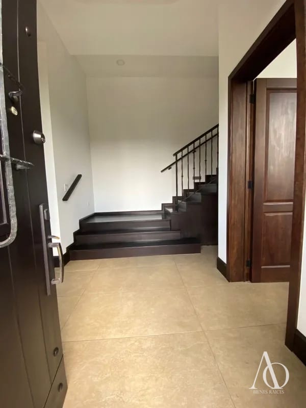 Casa en Alquiler en Ramblas de Cayalá, zona 16 / EN DIRECTO 11 — Casa en Alquiler en Ramblas de Cayalá, Zona 16, Guatemala, Ciudad — foto 12 de 17