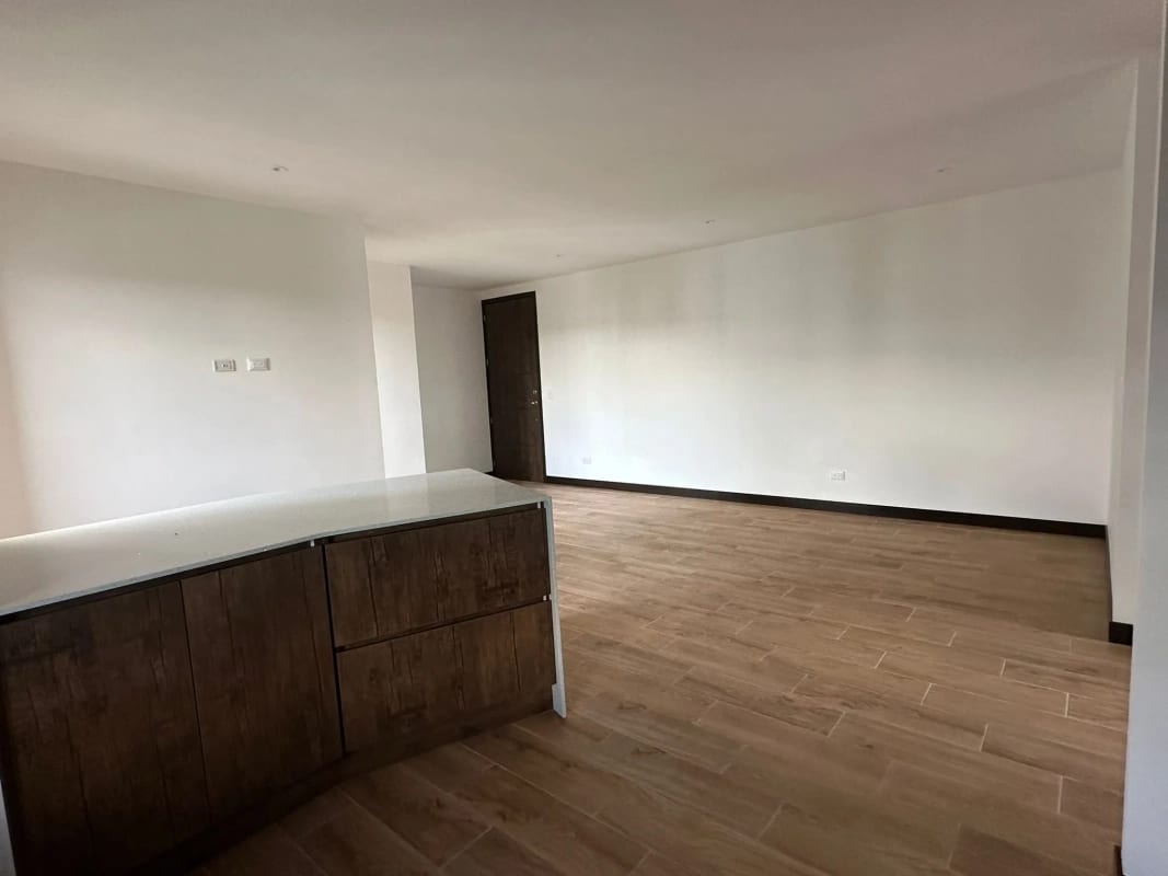 Apartamento en Renta 3 Habitaciones Zona 10 — Apartamento en Alquiler en Zona 10, Guatemala, Ciudad — foto 16 de 17