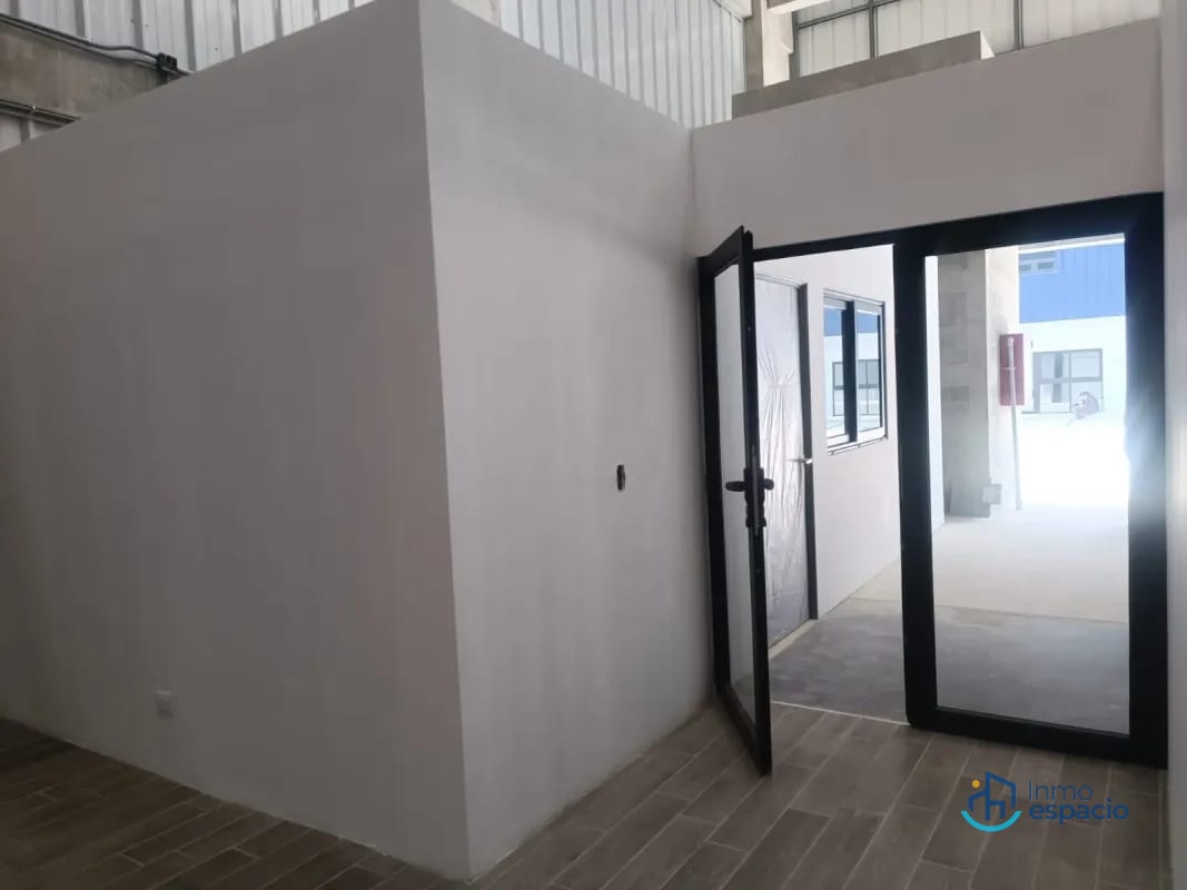 Bodega en Venta CAES KM 13 — Bodega / Ofibodega en Venta en km 11-15, Carretera a El Salvador, Guatemala, Ciudad — foto 15 de 16