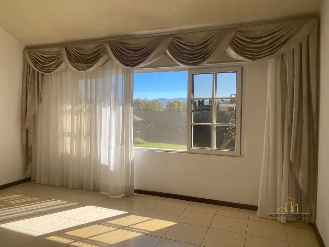 Casa en Venta en Fraijanes, Km 16.5 Carretera a El Salvador, Calle de Olmeca, Condominio Santa Mónica- Rentada para Inversionista — Casa en Venta en km 16-20, Carretera a El Salvador, Guatemala, Ciudad — foto 2 de 10