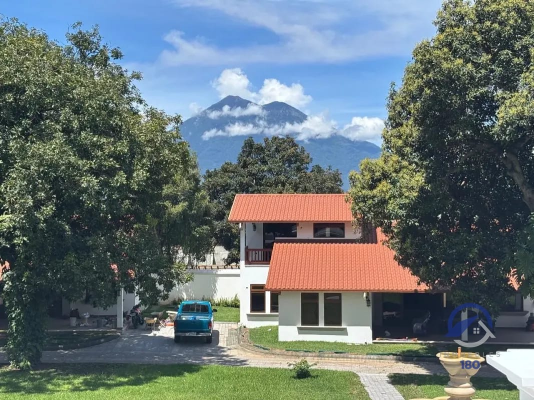Amplia Casa en Renta en Villas de Duero, San Pedro El Alto, (entrando a San Pedro Las Huertas) — Casa en Alquiler en San Pedro Las Huertas, Antigua, Sacatepéquez — foto 11 de 17