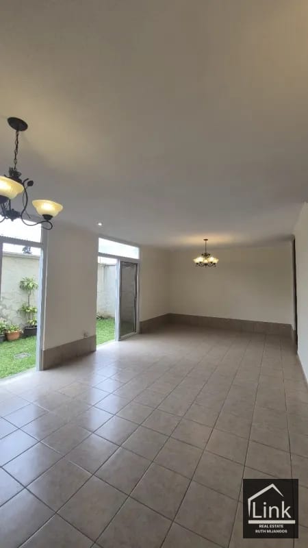Casa en Venta zona 7 MIXCO ALTOS DEL ENCINAL II — Casa en Venta en Zona 7 Mixco, Guatemala, Ciudad — foto 7 de 10