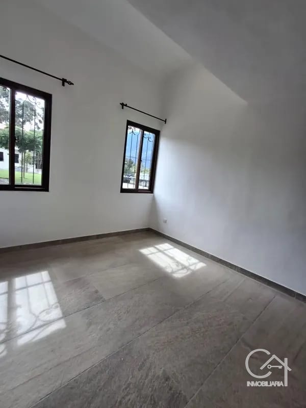 Casa en Venta -Los Franciscanos ASIS (hacia Alotenango) Antigua Guatemala — Casa en Venta en Los Franciscanos, Alotenango, Sacatepéquez — foto 10 de 16