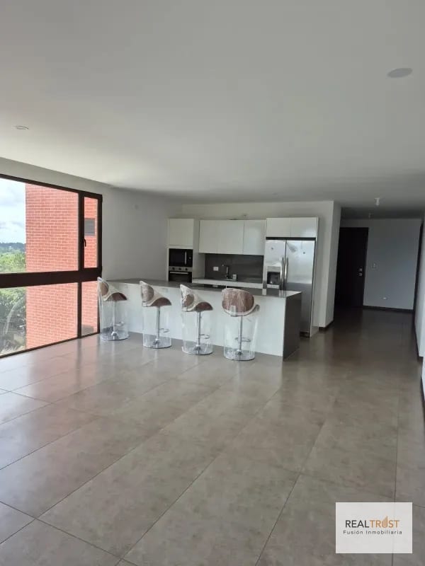 EN VENTA PRECIOSO APARTAMENTO CON TERRAZA, SAN LÁZARO ZONA 15 — Apartamento en Venta en San Lázaro, Zona 15, Guatemala, Ciudad — foto 11 de 12