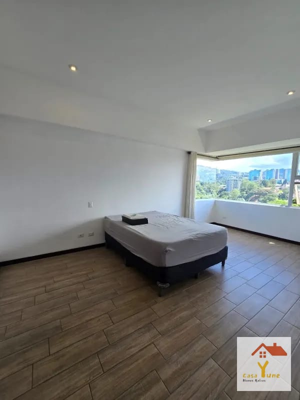 Apartamento en alquiler zona 10 amueblado Ferrara 10 — Apartamento en Alquiler en Zona Pradera, Zona 10, Guatemala, Ciudad — foto 3 de 14