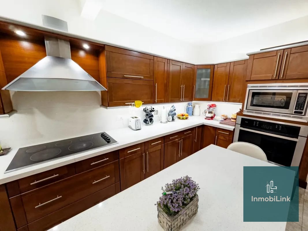 Casa Cañadas Elgin 450 — Casa en Venta en Zona 13, Guatemala, Ciudad — foto 4 de 16