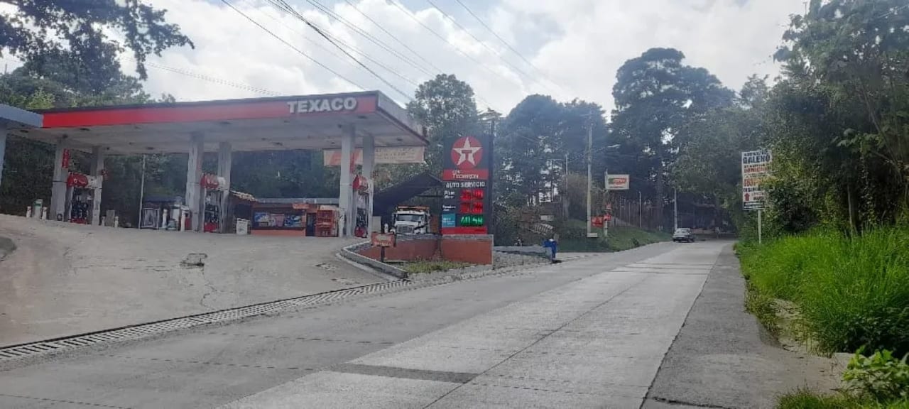 Gasolinera Km 37 Carretera a San Raymundo — Terreno en Venta en San Juan Sacatepéquez, Sacatepéquez — foto 3 de 3