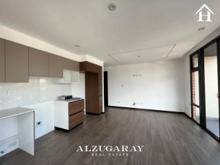 APTO NIVEL ALTO C/ VISTA	 2 HAB. / EDIFICIO IQ10 Z.10 — Apartamento en Venta en Zona 10, Guatemala, Ciudad — miniatura 6 de 10