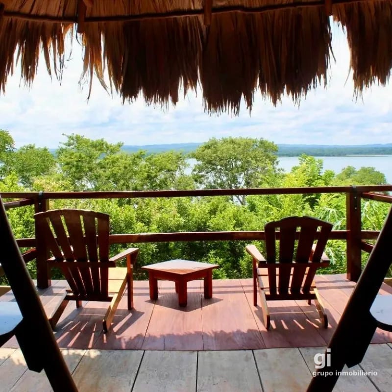 Hotel en venta en Peten — Terreno en Venta en Flores, Petén — foto 1 de 17