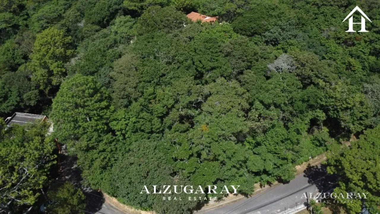 TERRENO RESIDENCIAL AMPLIO 4,198 VR2 / EL ENCINAL MIXCO — Terreno en Venta en Zona 7 Mixco, Guatemala, Ciudad — foto 10 de 10