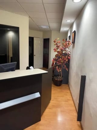 Oficina en renta zona 14 — Oficina en Alquiler en Columbus Center, Zona 14, Guatemala, Ciudad — miniatura 2 de 8