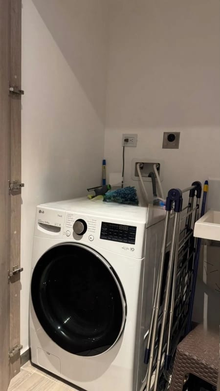 Apartamento Amueblado en Renta Zona 10 Edif. Parque 10 — Apartamento en Alquiler en Parque 10, Zona 10, Guatemala, Ciudad — foto 4 de 9