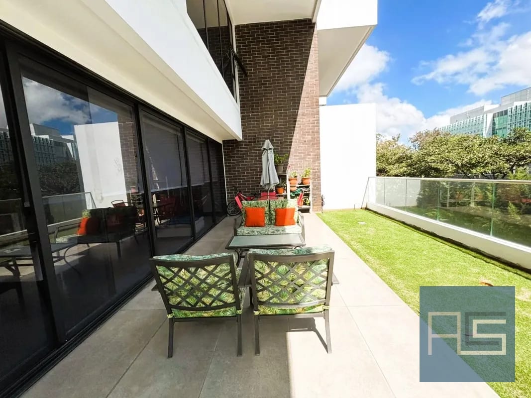 *APARTAMENTO MODERNO Y AMPLIO DE 2 NIVELES EN VENTA EN ZEN CAYALÁ* — Apartamento en Venta en Zen Cayalá, Zona 16, Guatemala, Ciudad — foto 9 de 17