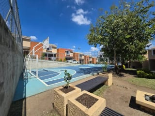 Venta de Casa con Jardín Amplio, Villas del Pinar San Cristóbal , Q1,775,000 — Casa en Venta en Pinares de San Cristobal, Zona 8 Mixco, Guatemala, Ciudad — miniatura 2 de 14