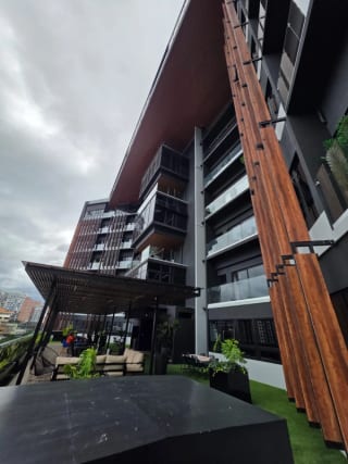 RENTO OFICINA/CLINICA ZONA 4 Ubicación estratégica — Oficina en Alquiler en Zona 4, Guatemala, Ciudad — miniatura 3 de 13