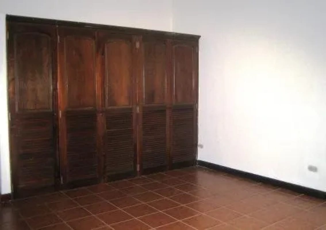 BONITA CASA EN SELECTO CONDOMINIO KM 13 CAES   — Casa en Alquiler en Carretera a El Salvador, Guatemala, Ciudad — foto 11 de 12