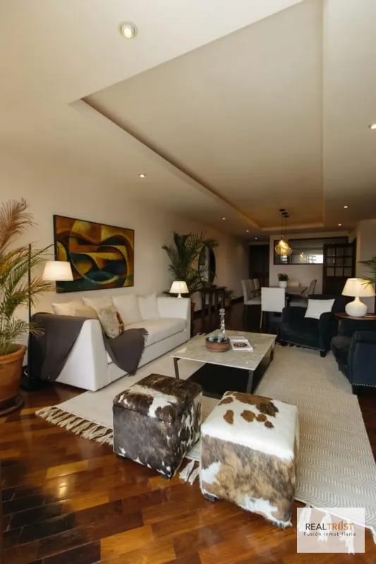 Apartamento AMUEBLADO EN RENTA zona 10 — Apartamento en Alquiler en Zona 10, Guatemala, Ciudad — foto 1 de 9