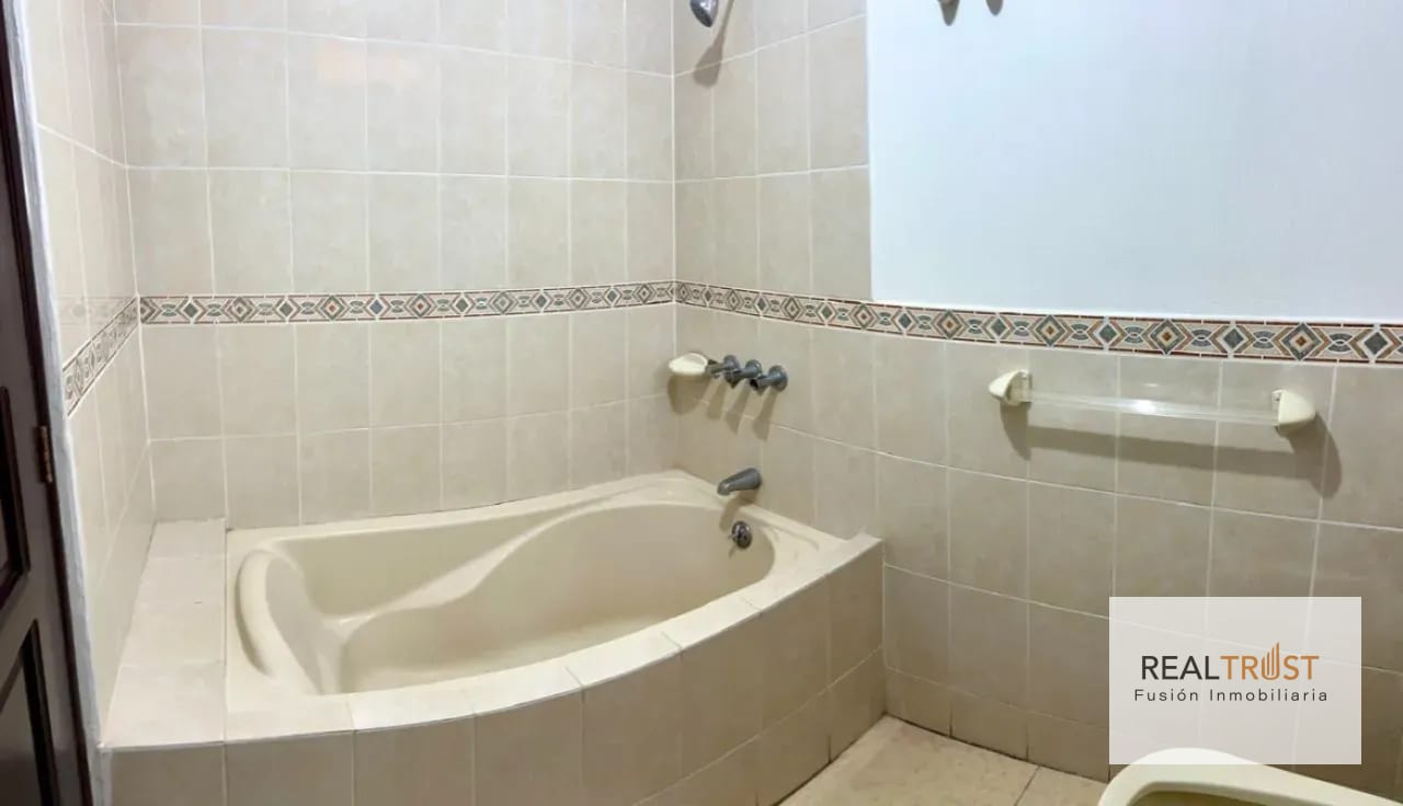 Vendo casa Residenciales Santa Monica carretera a El Salvador km. 16.5 — Casa en Venta en Carretera a El Salvador, Guatemala, Ciudad — foto 16 de 17