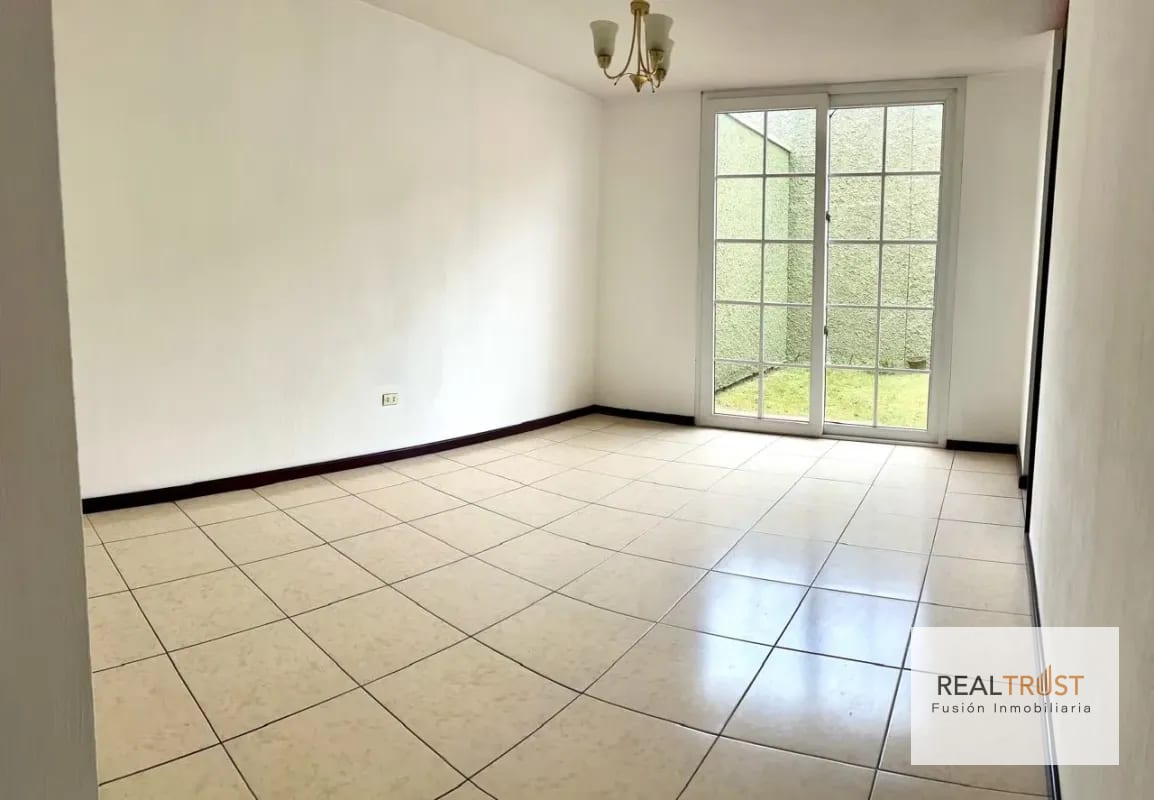 Vendo casa Residenciales Santa Monica carretera a El Salvador km. 16.5 — Casa en Venta en Carretera a El Salvador, Guatemala, Ciudad — foto 14 de 17