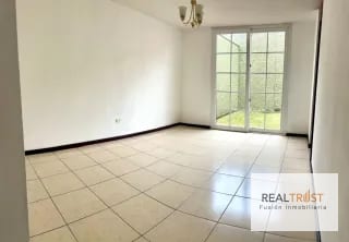 Vendo casa Residenciales Santa Monica carretera a El Salvador km. 16.5 — Casa en Venta en Carretera a El Salvador, Guatemala, Ciudad — miniatura 14 de 17