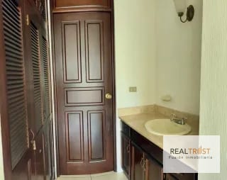 Vendo casa Residenciales Santa Monica carretera a El Salvador km. 16.5 — Casa en Venta en Carretera a El Salvador, Guatemala, Ciudad — miniatura 13 de 17
