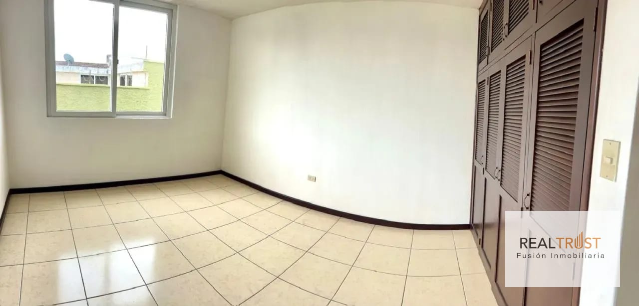 Vendo casa Residenciales Santa Monica carretera a El Salvador km. 16.5 — Casa en Venta en Carretera a El Salvador, Guatemala, Ciudad — foto 11 de 17