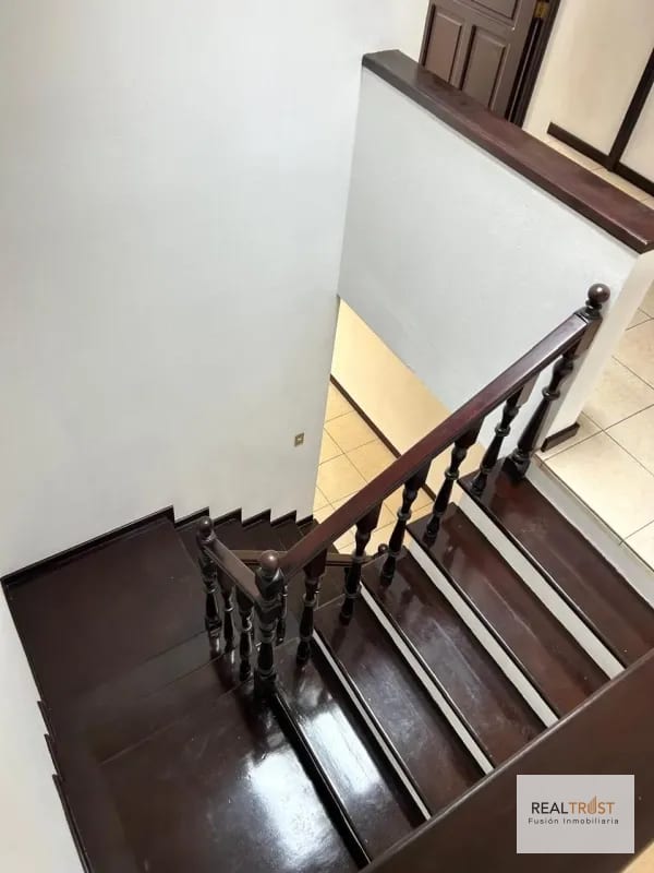 Vendo casa Residenciales Santa Monica carretera a El Salvador km. 16.5 — Casa en Venta en Carretera a El Salvador, Guatemala, Ciudad — foto 6 de 17