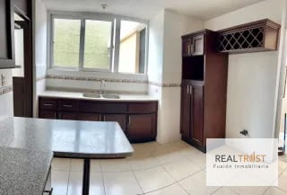Vendo casa Residenciales Santa Monica carretera a El Salvador km. 16.5 — Casa en Venta en Carretera a El Salvador, Guatemala, Ciudad — miniatura 4 de 17
