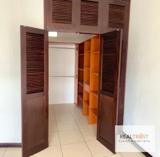 Vendo casa Residenciales Santa Monica carretera a El Salvador km. 16.5 — Casa en Venta en Carretera a El Salvador, Guatemala, Ciudad — miniatura 2 de 17