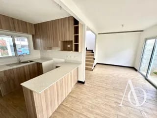 Casa en Venta en Bosques de Santa Elena, Km. 26 CES / EN DIRECTO — Casa en Venta en Carretera a El Salvador, Guatemala, Ciudad — miniatura 16 de 17