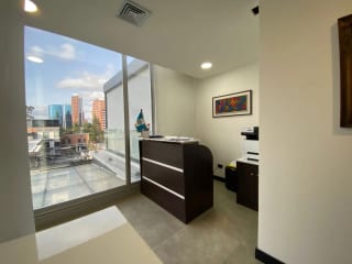 Oficina en Venta en Edificio Vasanta zona 10 — Oficina en Venta en Zona 10, Guatemala, Ciudad — miniatura 12 de 13